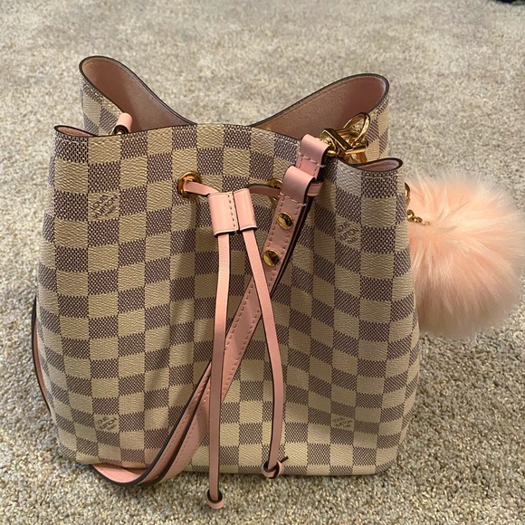 Louis Vuitton Handbags - Louis Vuitton Damier Azure NeoNoe